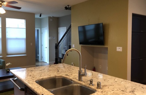 Rancho Cordova House | Modern Living, relax and enjoy your stay!