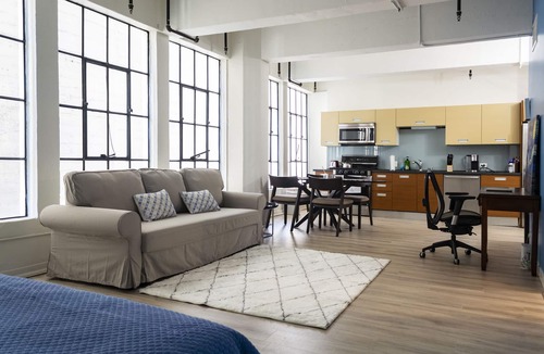 Historic Core Condo | Modern Loft in DTLA perfect for longer stays