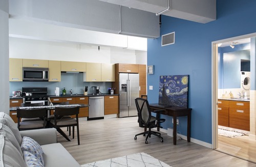 Historic Core Condo | Modern Loft in DTLA perfect for longer stays