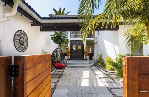 Mesa Verde House | Modern Luxury 5 Bedrooms in Costa Mesa