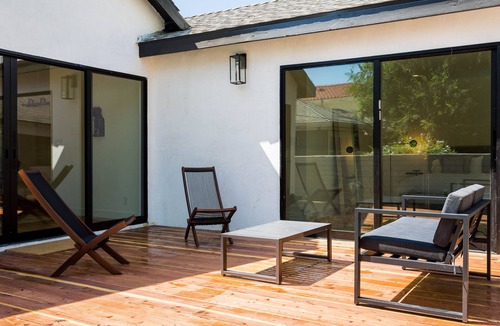 Larchmont House | Modern Luxury Bungalow with a Pool in Larchmont Village
