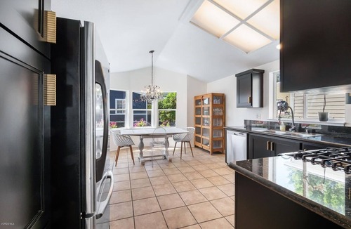 Topanga House | Modern Mountain-Top Designer Los Angeles Home. State of Art