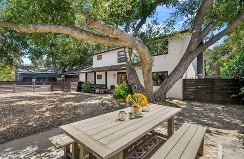 Mira Monte House | Modern Ojai Farmhouse: 3-BR Haven with Pool, Mountain Views & Beach Access!