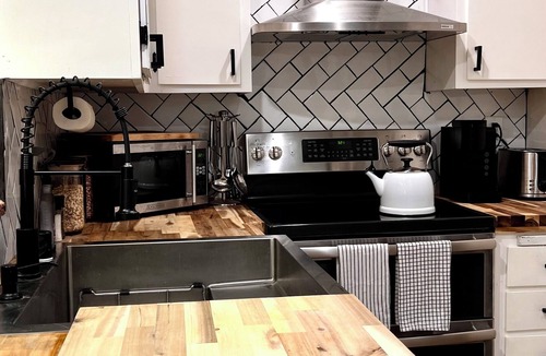 Pasadena Condo | Modern Old Town Pasadena Condo
