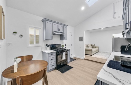 Fountain Valley House | Modern & Private 1BR Retreat