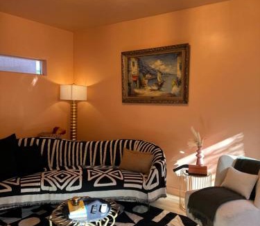 Angelino Heights Villa | Modern, Remodeled Echo Park House-Walk to Sunset Blvd, Dodgers Stadium, Shops, Bars, Restaurants, Lake, Concerts