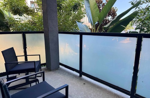 Lyon Street Apartment | Modern Retreat 10 Min from Disneyland With Pool & Gym