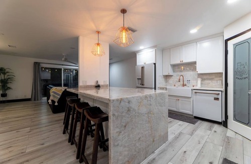 Central San Pedro House | Modern San Pedro Home