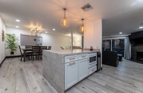 Central San Pedro House | Modern San Pedro Home