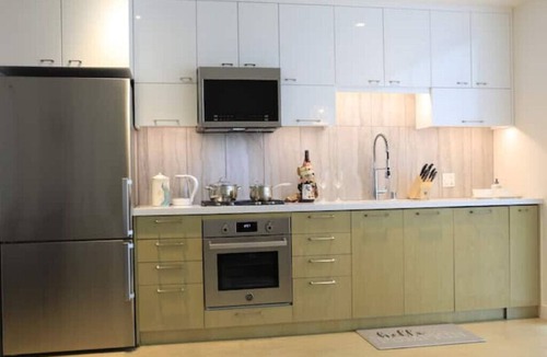 Historic Core Apartment | Modern & Spectacular skyline view in D.T.L.A.