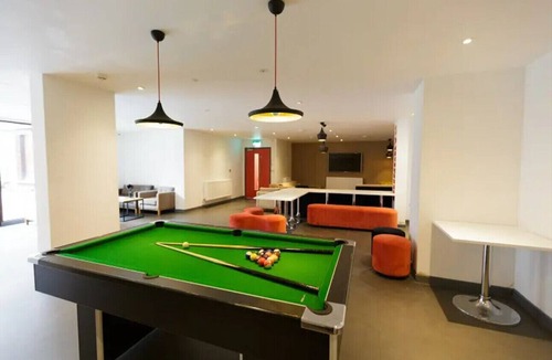 New Cross Apartment | Modern Student Studio at Heart of New Cross, London