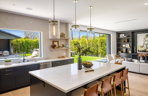 North Hollywood House | Modern Studio City 4BD Farmhouse w/Office