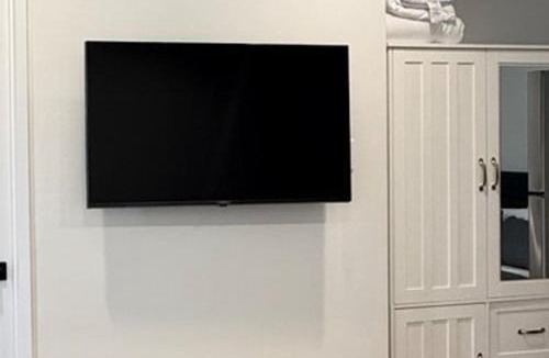 Del Rey Apartment | Modern Studio Stylish &Cozy Right Unit