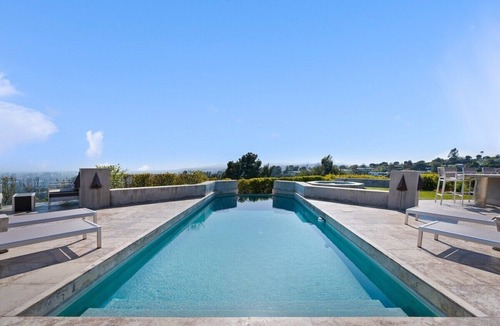 Trousdale Estates House | Modern Villa with Spectacular City & Ocean Views in Trousdale Estates