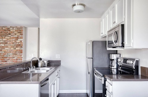 Westwood Apartment | Modern Westwood 1BR w/Rooftop, near Westwood Village by Blueground