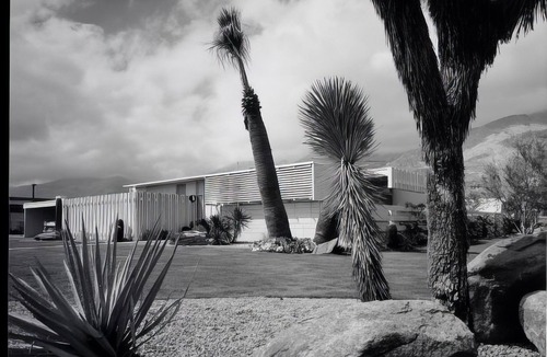 Twin Palms House | Modernism Rediscovered. William Krisel Designed Julius Shluman Published House