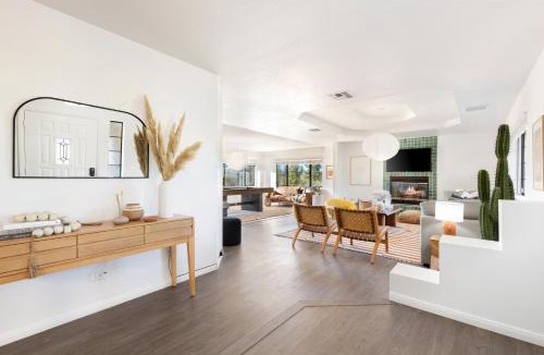 Yucca Valley House | Mojave Moon by AvantStay Modern Bright JT Home in Great Location w Pool Hot Tub