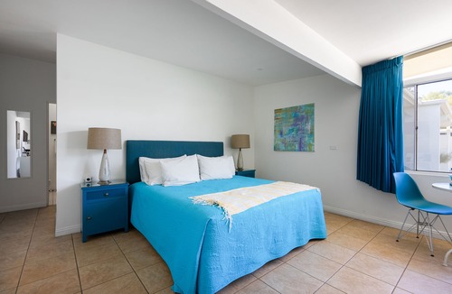 Desert Park Estates Hotel | Monkey Tree Hotel 16 by AvantStay | Stylish Hotel in Palm Springs w/Pool!