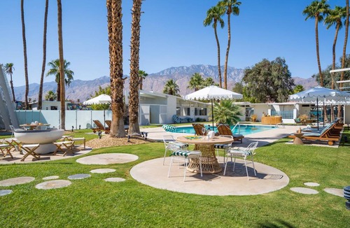 Desert Park Estates House | Monkey Tree Hotel 6 in Palm Springs