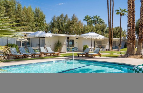 Desert Park Estates House | Monkey Tree Hotel 15