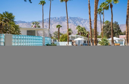 Desert Park Estates House | Monkey Tree Hotel 15