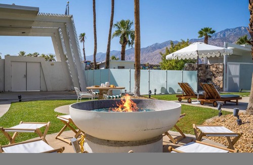 Desert Park Estates House | Monkey Tree Hotel 16