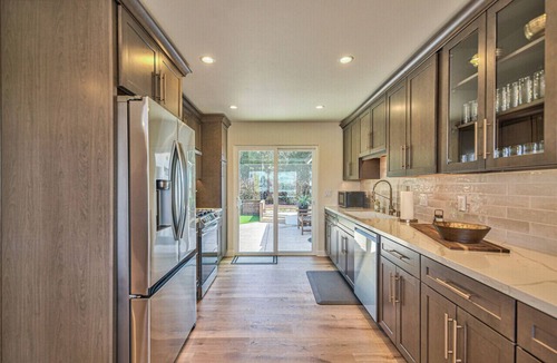 Del Rey Oaks House | Monterey Bay Ocean Peak Home Near Carmel & Pebble Beach 4 Bed 3.5 Bath & AC