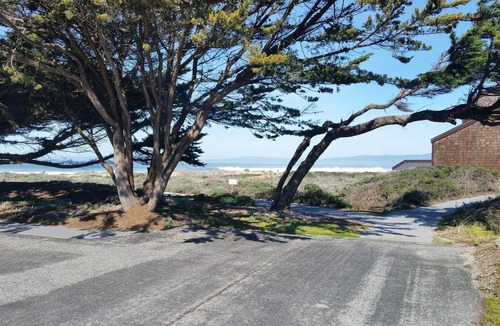 Castroville House | Monterey Bay Ocean Front Home