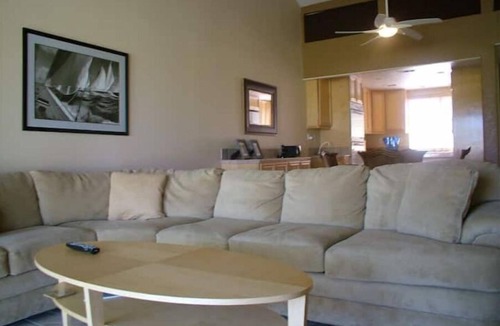 Rancho Mirage Condo | Monterey CC - central Palm Desert location.Short termPermit Number: STR2023-0461