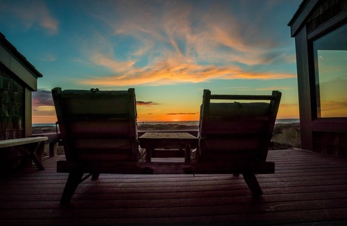Castroville House | Monterey Dunes Beachfront.Book now without waiting!