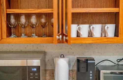 Monterey Park Apartment | Monterey Park Retreat: Spectacular Views & Comfort