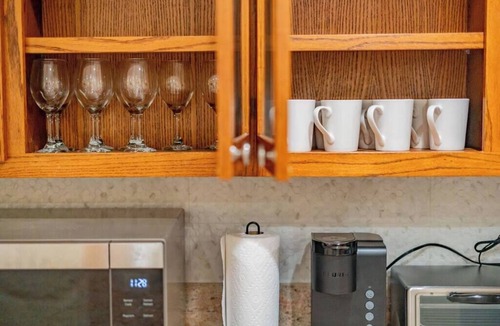 Monterey Park Apartment | Monterey Park Retreat: Spectacular Views & Comfort