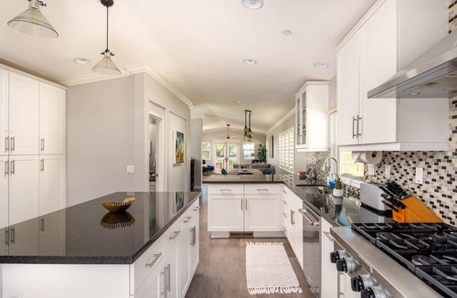 Cardiff-by-the-Sea House | Montgomery "North" - Ocean views with a short walk everywhere with beach gear!