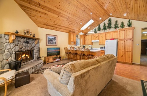 Big Bear Lake House | Moonridge Heaven