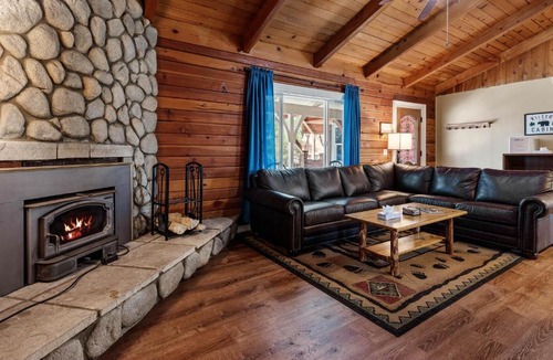 Upper Moonridge House | Moonridge Memories