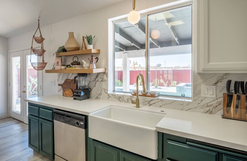 Joshua Tree House | Moroccan Oasis/3br + Yoga/Sound Bath Room + Pool/Spa, close to National Park