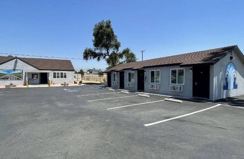 Fontana House | Motel ∙ 2 guests