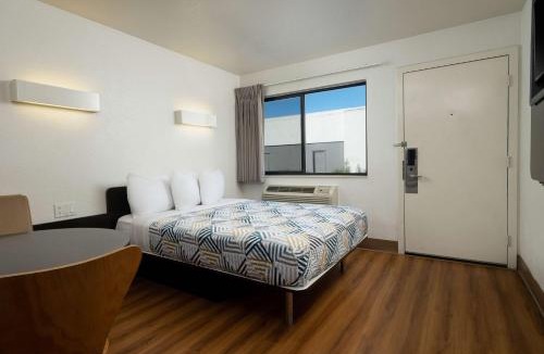 Goleta Hotel | Motel 6-Goleta, CA - Santa Barbara