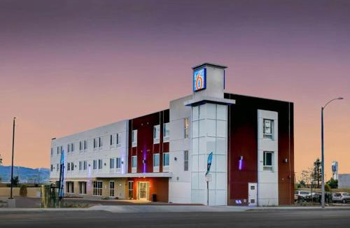 Patton Hotel | Motel 6 Highland CA San Bernardino East