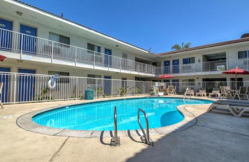 Rowland Heights Hotel | Motel 6-Rowland Heights, CA - Los Angeles - Pomona