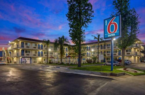 San Bernardino Hotel | Motel 6-San Bernardino, CA - North