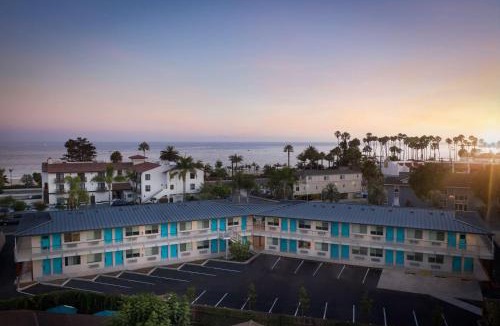 East Beach Hotel | Motel 6-Santa Barbara, CA - Beach