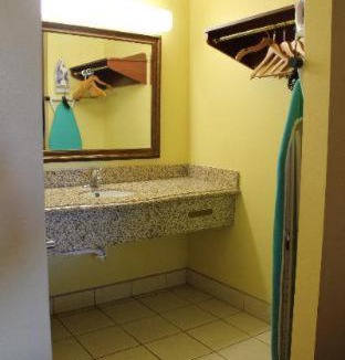 South Gate Hotel | Motel 6 South Gate CA
