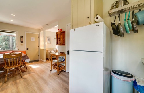 Soda Springs Cabin | Mountain Cabin with Deck < 1 Mile to Ski Resort!