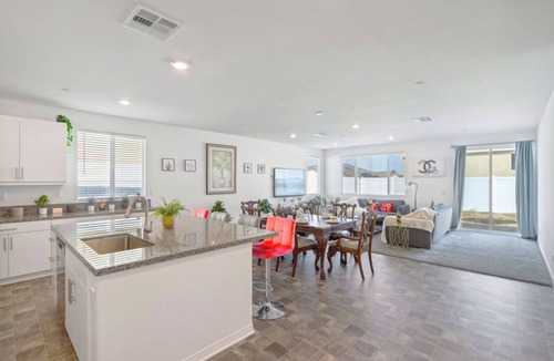 Hemet House | Mountain Edge House, Ranch, Gated Yard 4-BR/3-Bth