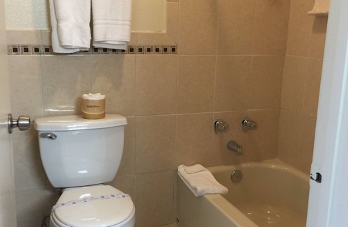 Ontario Hotel | Mountain Inn