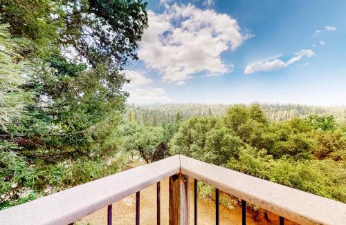 Groveland House | Mountain Lake Retreat