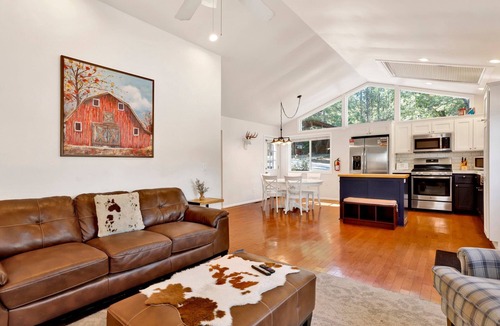 Big Bear Lake Cabin | Mountain Modern Village Escape- Hot Tub-
