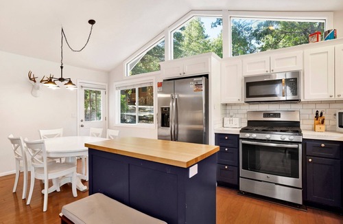 Big Bear Lake Cabin | Mountain Modern Village Escape- Hot Tub-