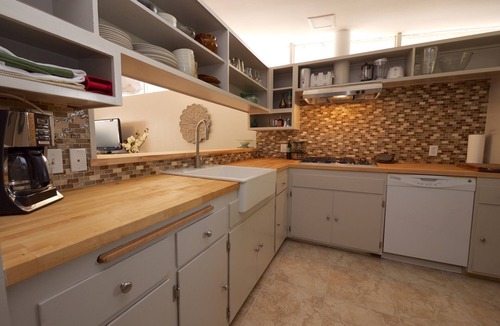 Altadena Condo | Mountain view condo unit in Angeles Forest Foothills – Near Old Town Pasadena